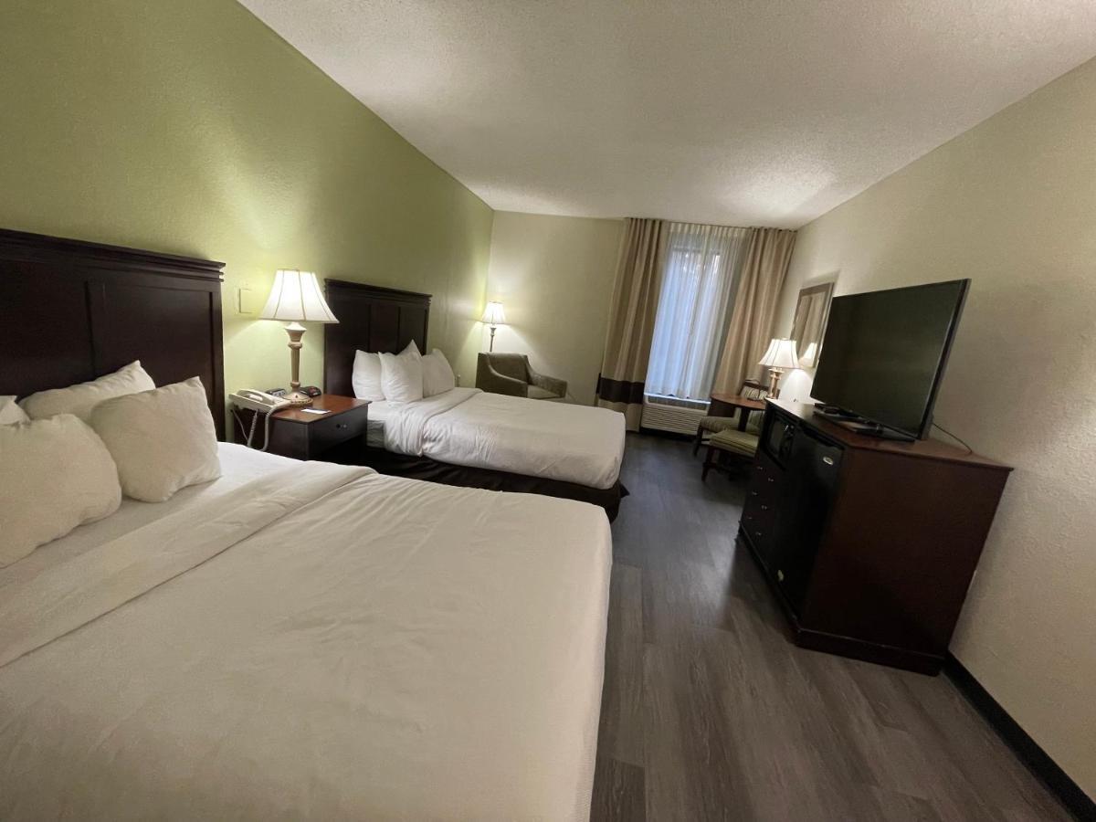 Comfort Inn Pinehurst - Southern Pines Екстер'єр фото