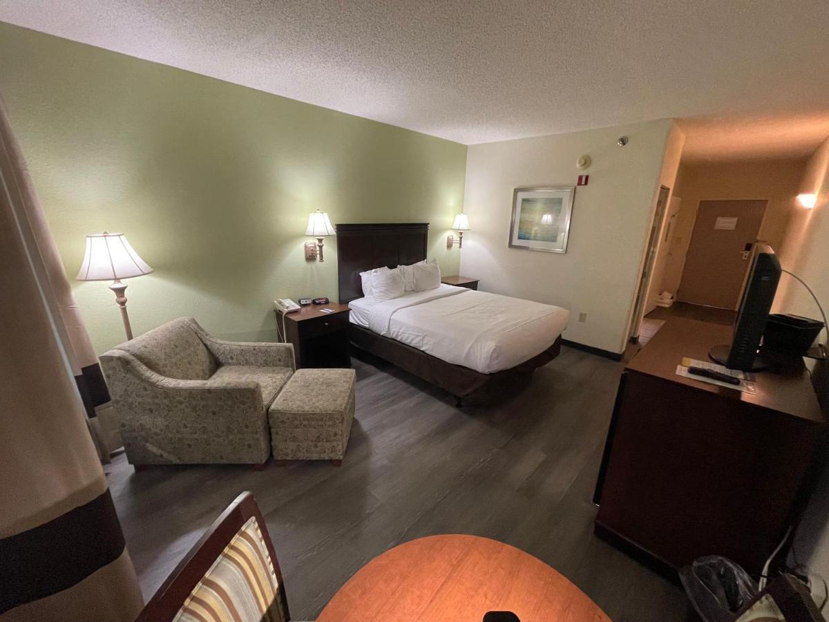 Comfort Inn Pinehurst - Southern Pines Екстер'єр фото