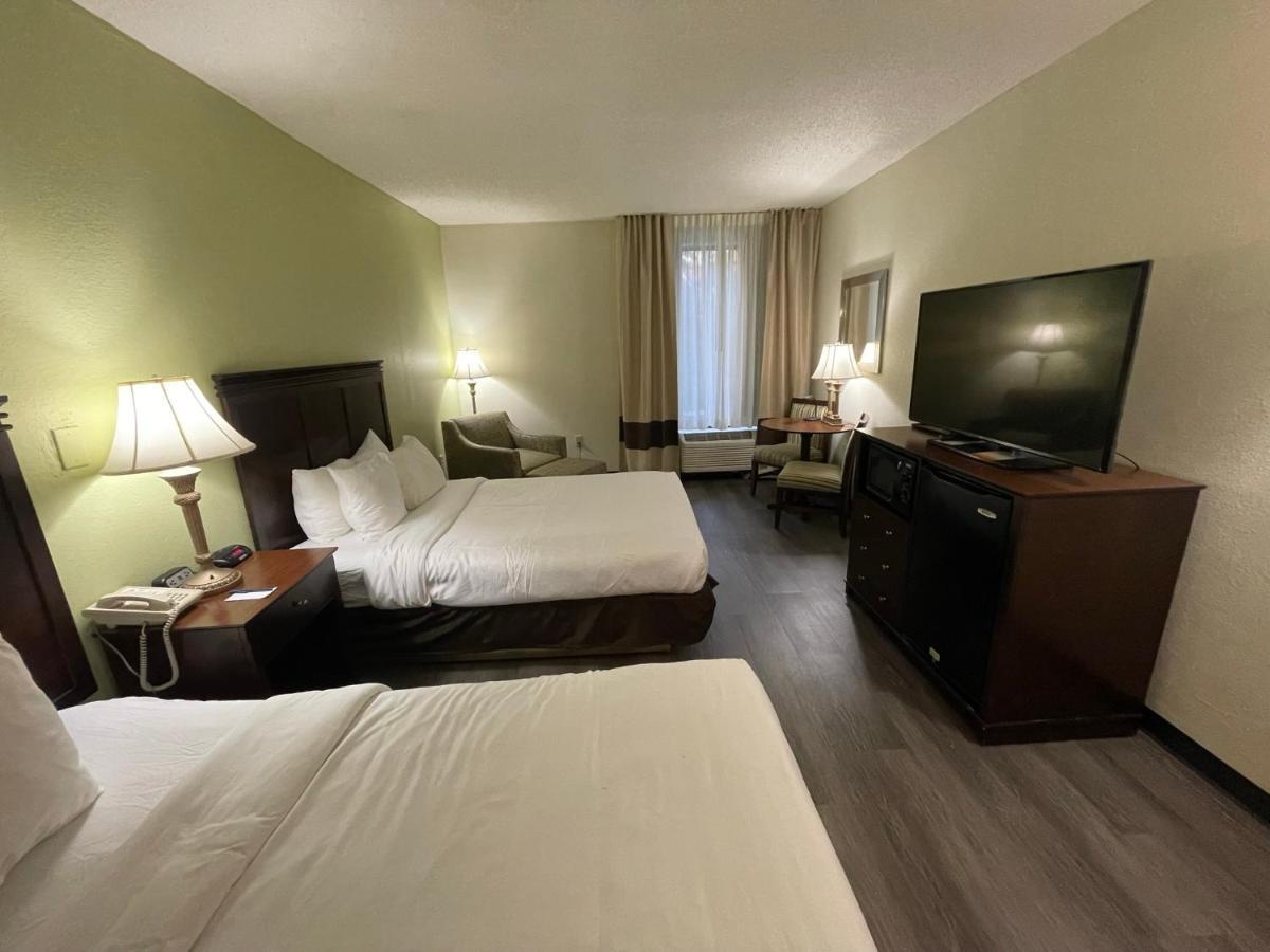 Comfort Inn Pinehurst - Southern Pines Екстер'єр фото