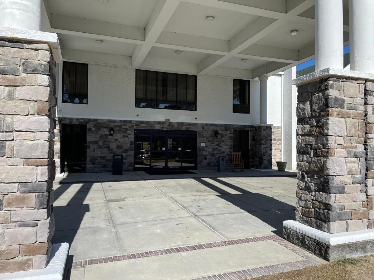 Comfort Inn Pinehurst - Southern Pines Екстер'єр фото