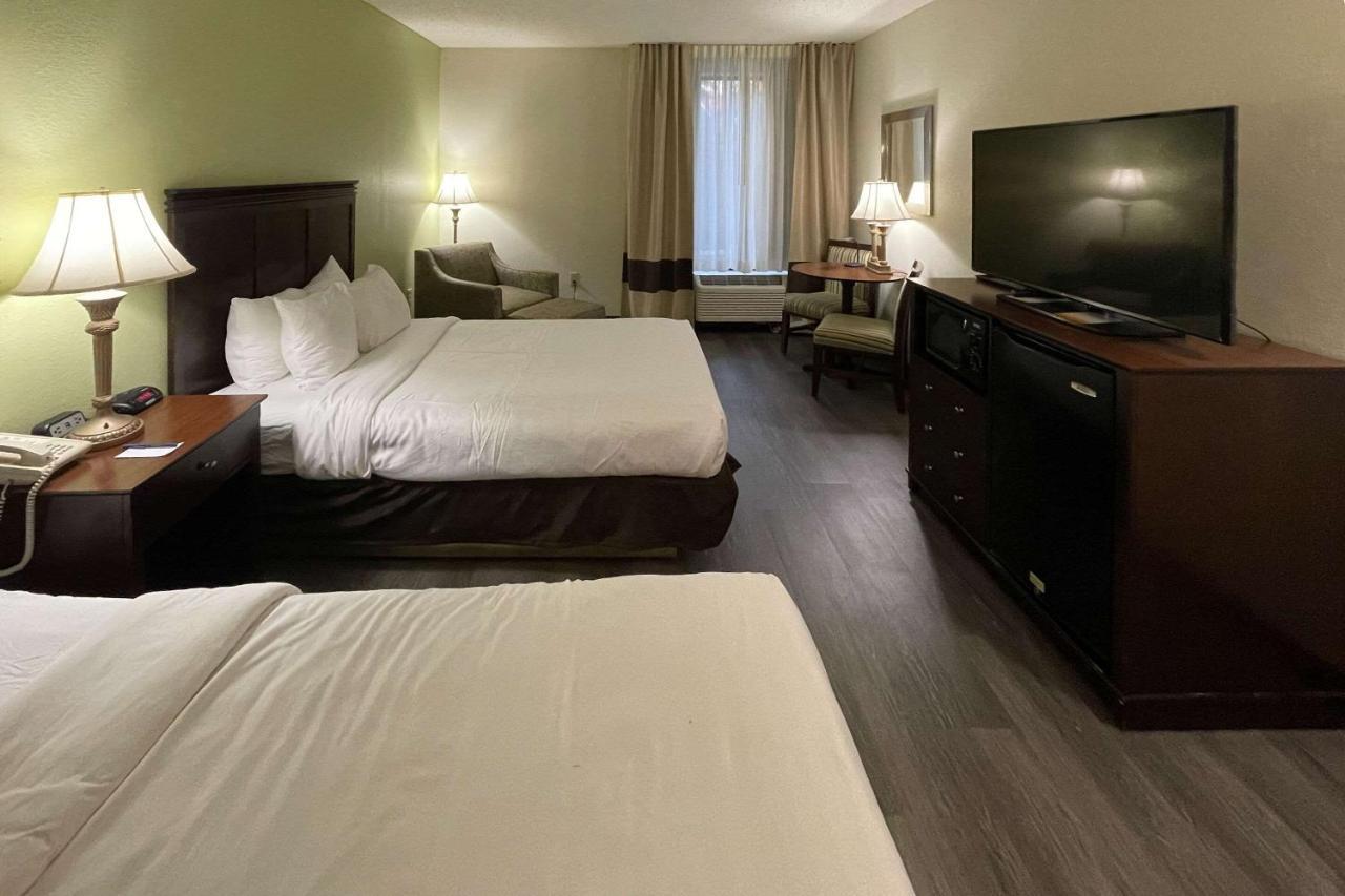 Comfort Inn Pinehurst - Southern Pines Екстер'єр фото