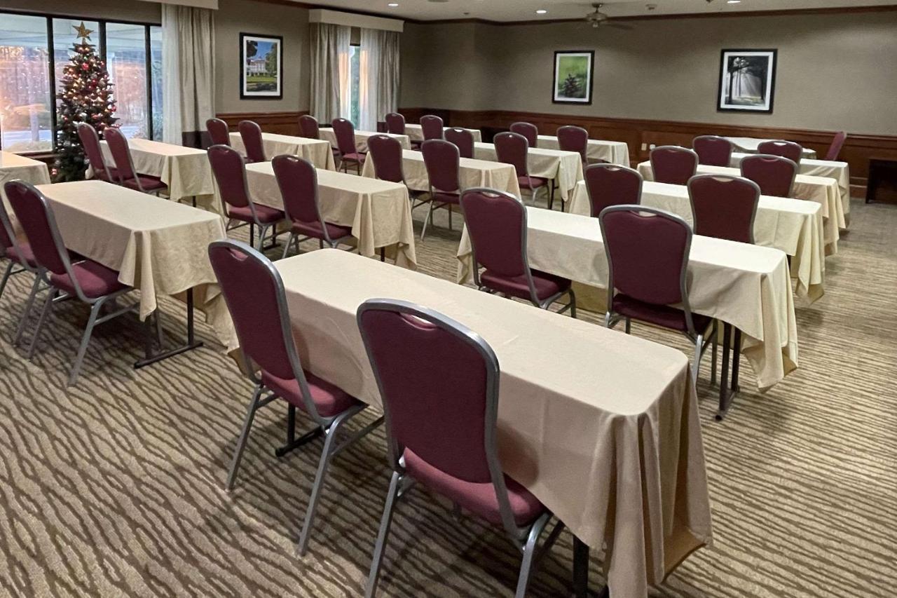 Comfort Inn Pinehurst - Southern Pines Екстер'єр фото