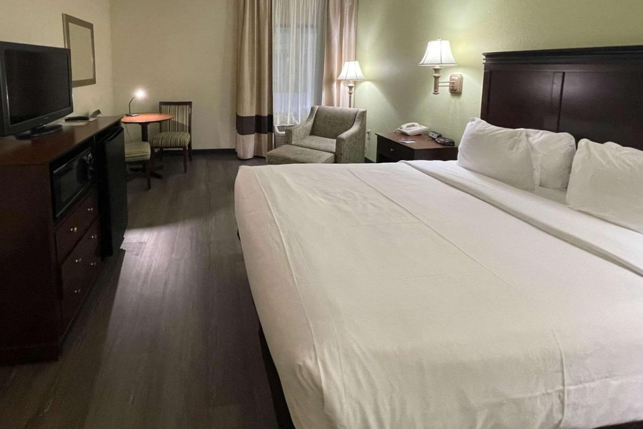 Comfort Inn Pinehurst - Southern Pines Екстер'єр фото