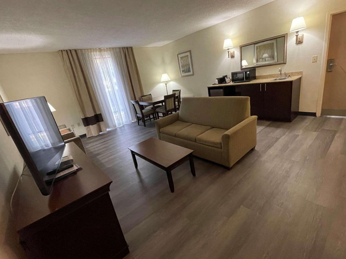 Comfort Inn Pinehurst - Southern Pines Екстер'єр фото